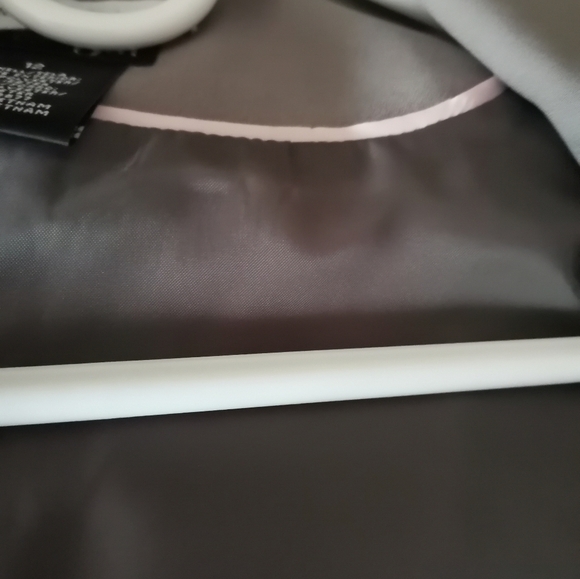 East 5th Nanotex Fabric Womens Size 12, 3 Button Military Green Blazer Jacket - Picture 4 of 7